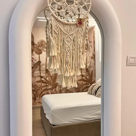 Ikal * מודוניו